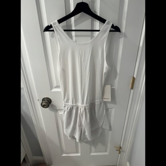Lululemon Open-Back Running Romper 3" - Color White Size 10 - Picture 7 of 7